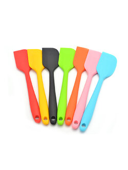 ไม้พายซิลิโคนทั้งด้าม 20.6x4.1 cm. ไซส์เล็ก (เลือกสีไม่ได้ คละสีให้นะคะ)