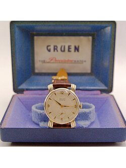 นาฬิกาเก่า GRUEN ไขลานสองเข็มครึ่ง พร้อมกล่องเดิม