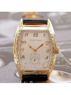 นาฬิกาเก่า BULOVA ไขลานสองเข็มครึ่ง