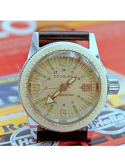 นาฬิกาเก่า DOUGLAS ไขลาน