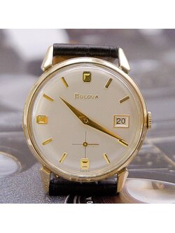 นาฬิกาเก่า BULOVA ไขลานสองเข็มครึ่ง