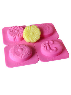 แม่พิมพ์ซิลิโคน พิมพ์สบู่ พิมพ์วุ้น พิมพ์ขนม รูปดอกไม้ 4 ช่อง (80 กรัม)