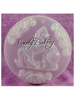 แม่พิมพ์ขนม แม่พิมพ์วุ้น แม่พิมพ์พลาสติก แม่พิมพ์วุ้นปอนด์ ลายม้า 20 cm. ลายที่ 1019