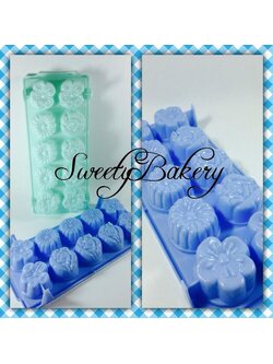 แม่พิมพ์ขนม แม่พิมพ์วุ้น แม่พิมพ์พลาสติก ลายดอกไม้รวม (สีเลือกไม่ได้นะคะ แล้วแต่ล็อตของโรงงาน)