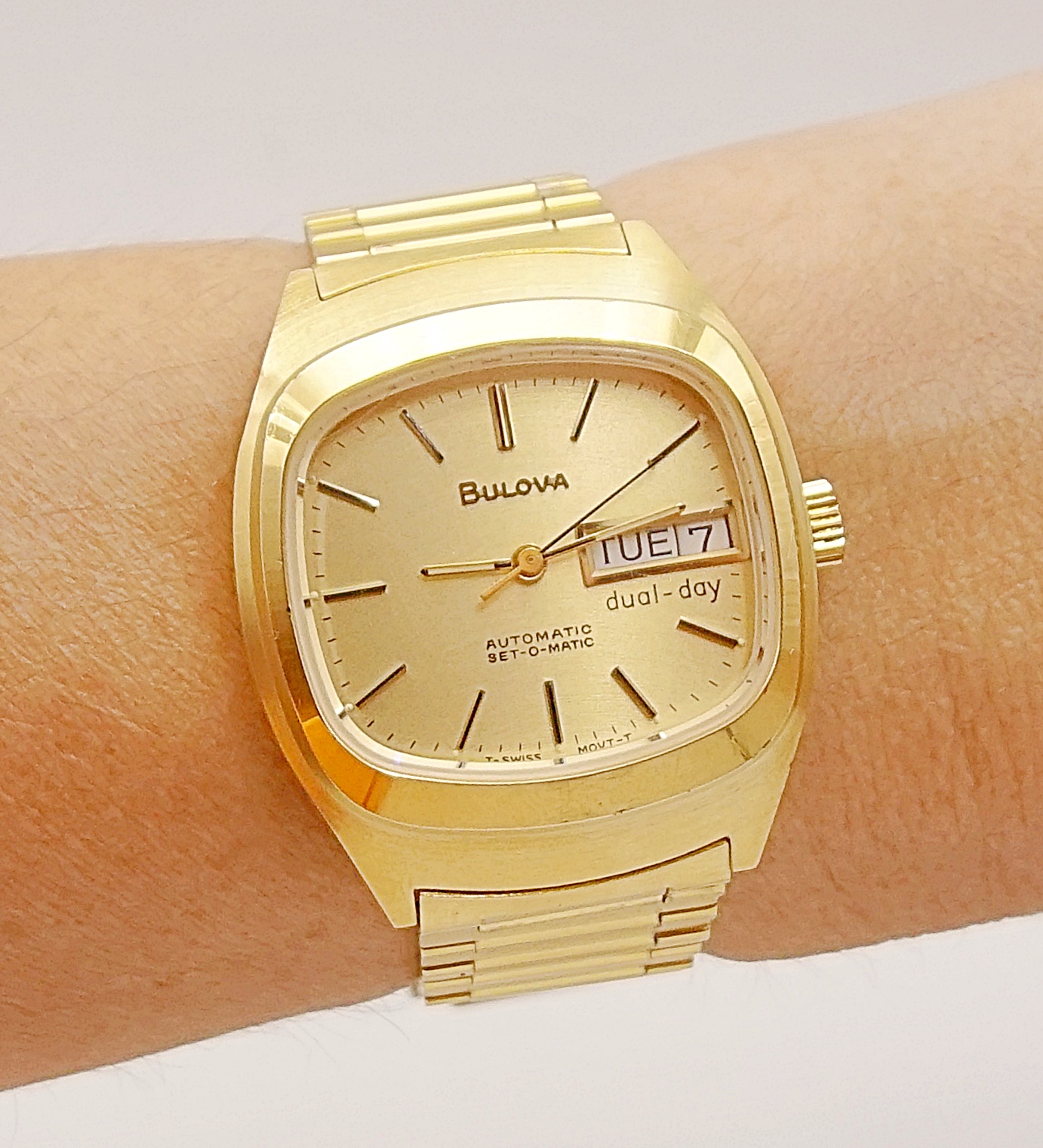 นาฬิกาเก่า BULOVA ออโตเมติก