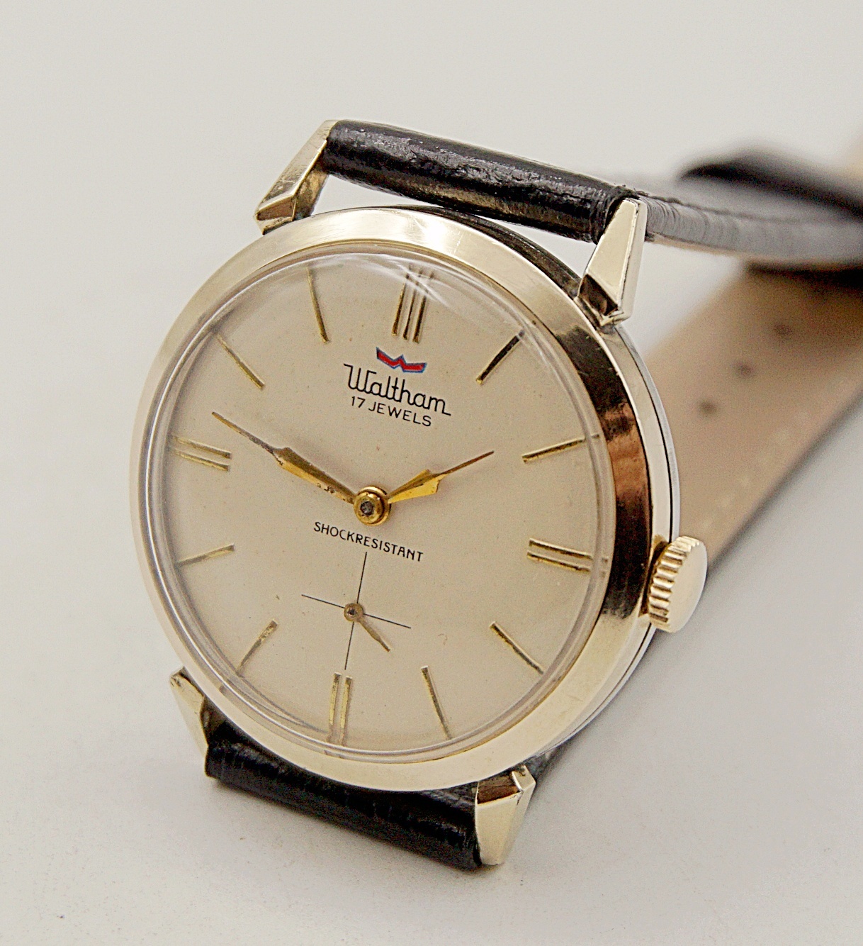 นาฬิกาเก่า WALTHAM ไขลานสองเข็มครึ่ง