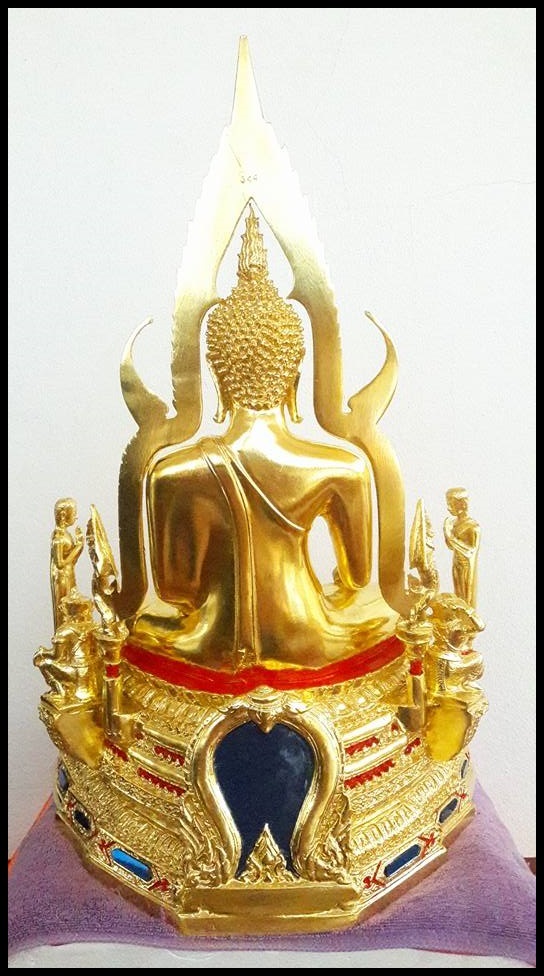 พระพุทธชินราชออกโดยวัดใหญ่ ขนาด9นิ้ว เนื้อทองเหลือง ลงรักปิดทองแท้ มีโมคคลา และสารีบุตร ออกโดยวัดใหญ่จังหวัดพิษณุโลก รหัส466