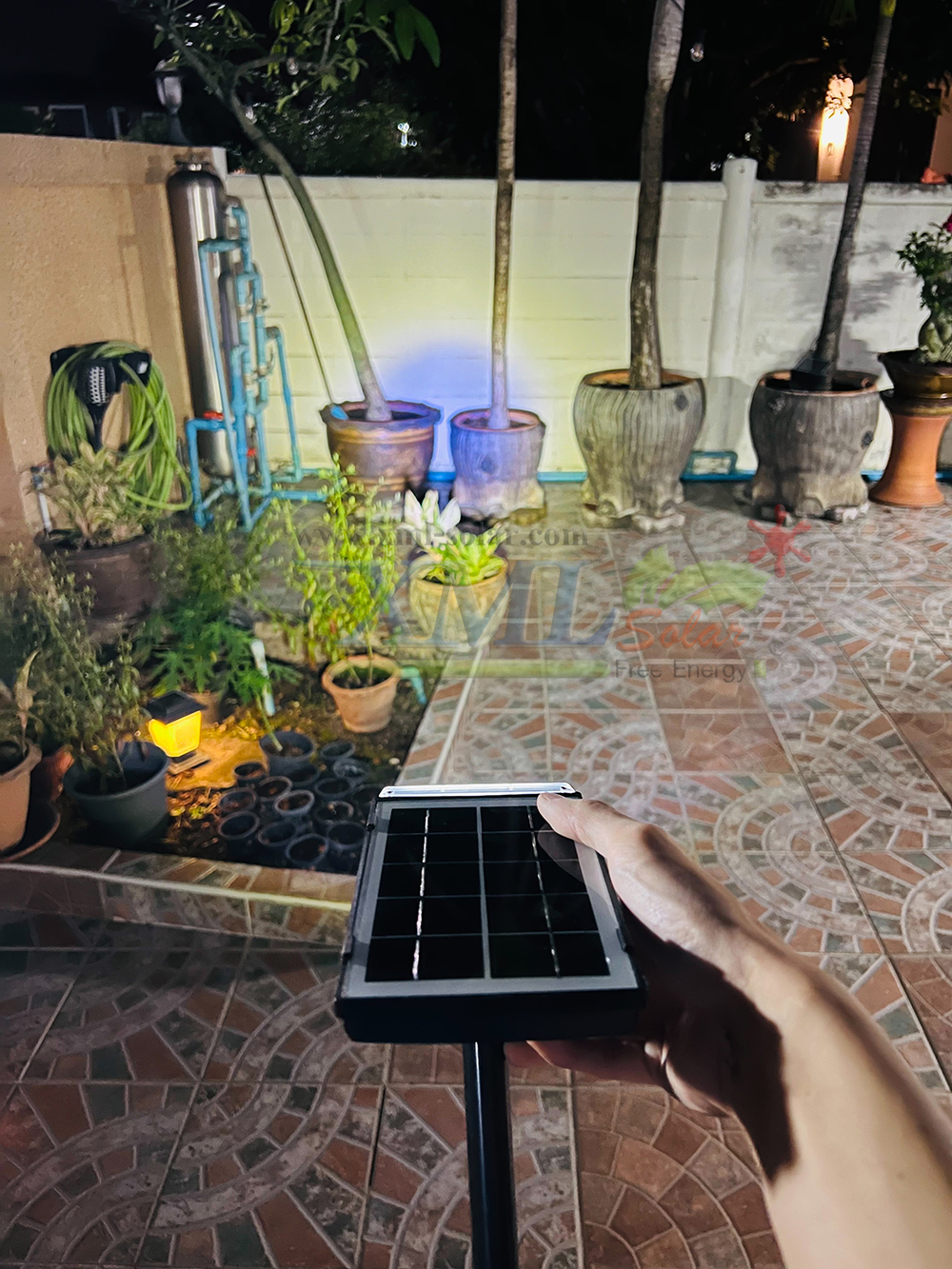 สปอร์ตไลท์ปักสนามโซล่าเซลล์ รุ่น SSL-001