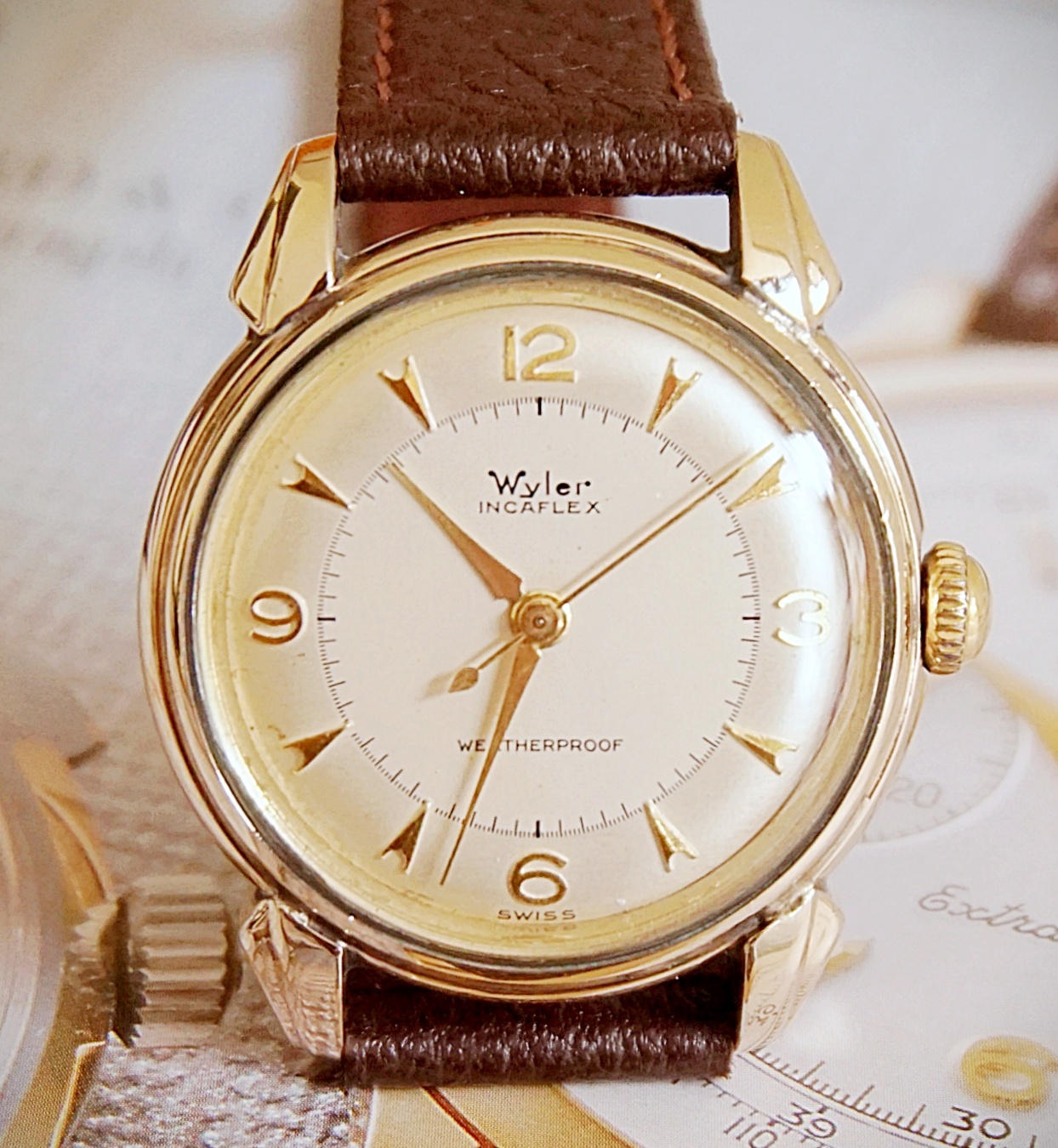 นาฬิกาเก่า WYLER ไขลาน