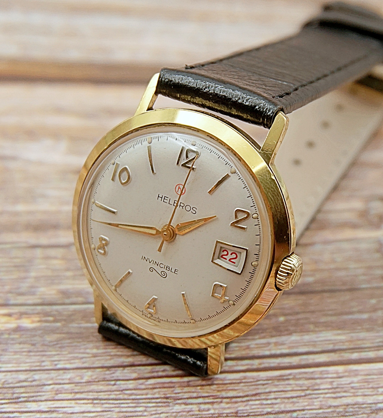 นาฬิกาเก่า HELBROS ไขลาน
