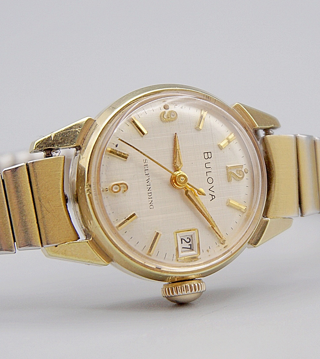 นาฬิกาเก่า BULOVA ออโตเมติก (ของผู้หญิงครับ)