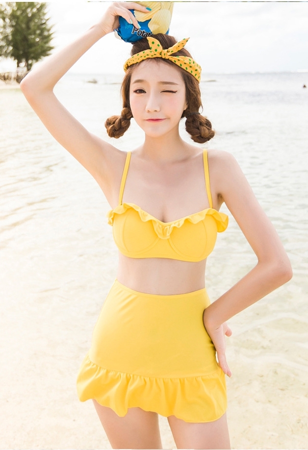 ชุดว่ายน้ำงาน vicki แบบ3ชิ้น มี5สี ม่วง,ชมพู,ฟ้า,เหลือง,แดง มีไซส์ M,XL ราคาส่ง3 ชิ้นคละแบบได้ทั้งร้าน ชุดละ 890 บาท