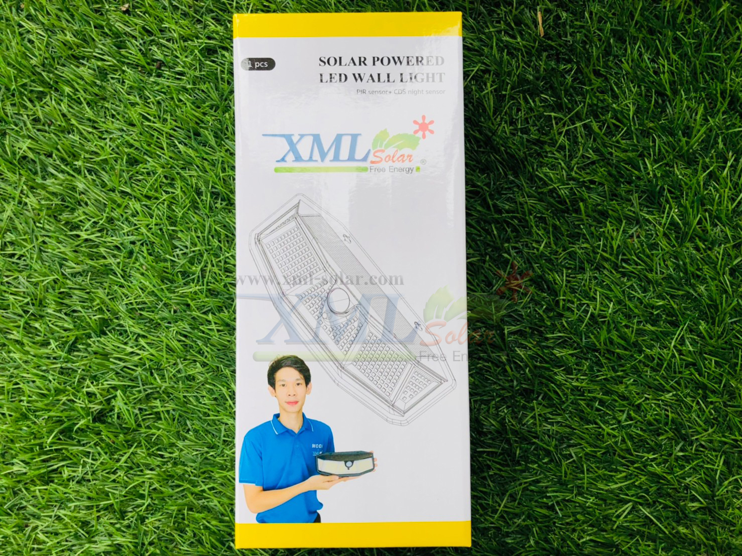 โคมไฟโซล่าเซลล์ติดผนัง รุ่น 308 LED + Motion (เเสง : เหลืองวอมไวท์)