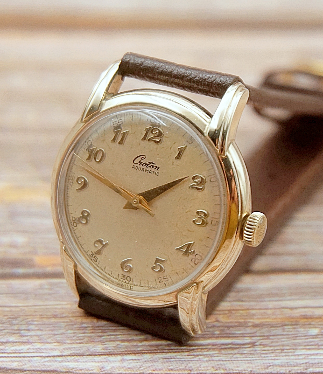 นาฬิกาเก่า CROTON ออโตเมติกครึ่งรอบ