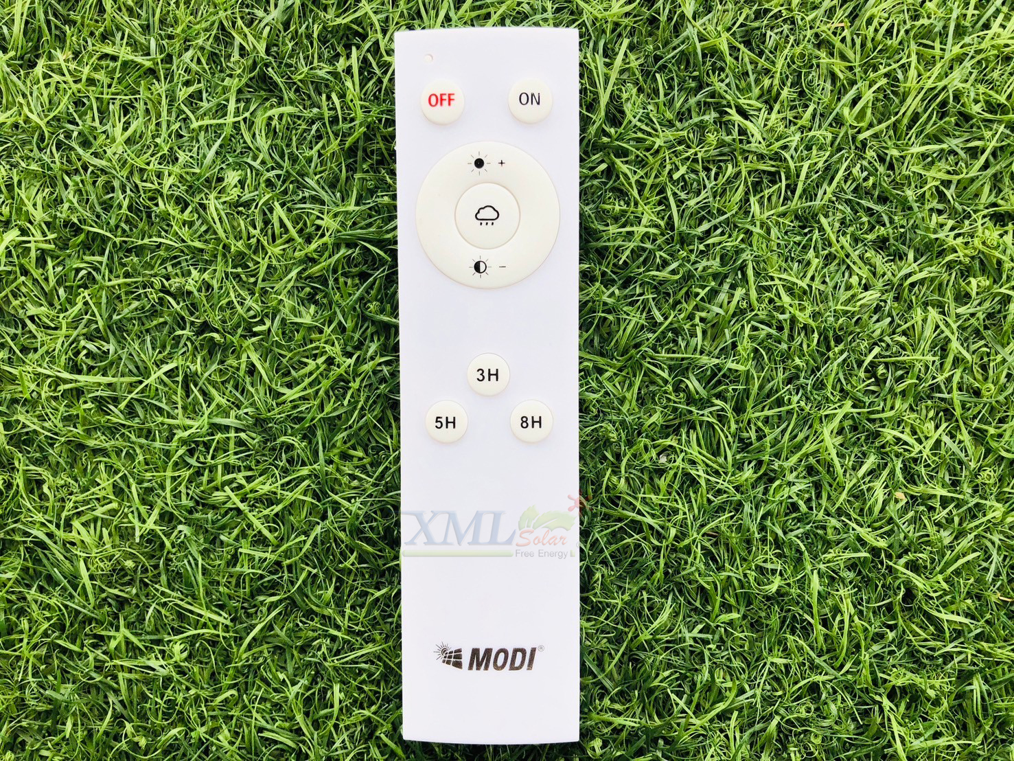 โคมไฟถนนโซล่าเซลล์ 200W รุ่น MD-SLT99-200W (แสง : ขาว)
