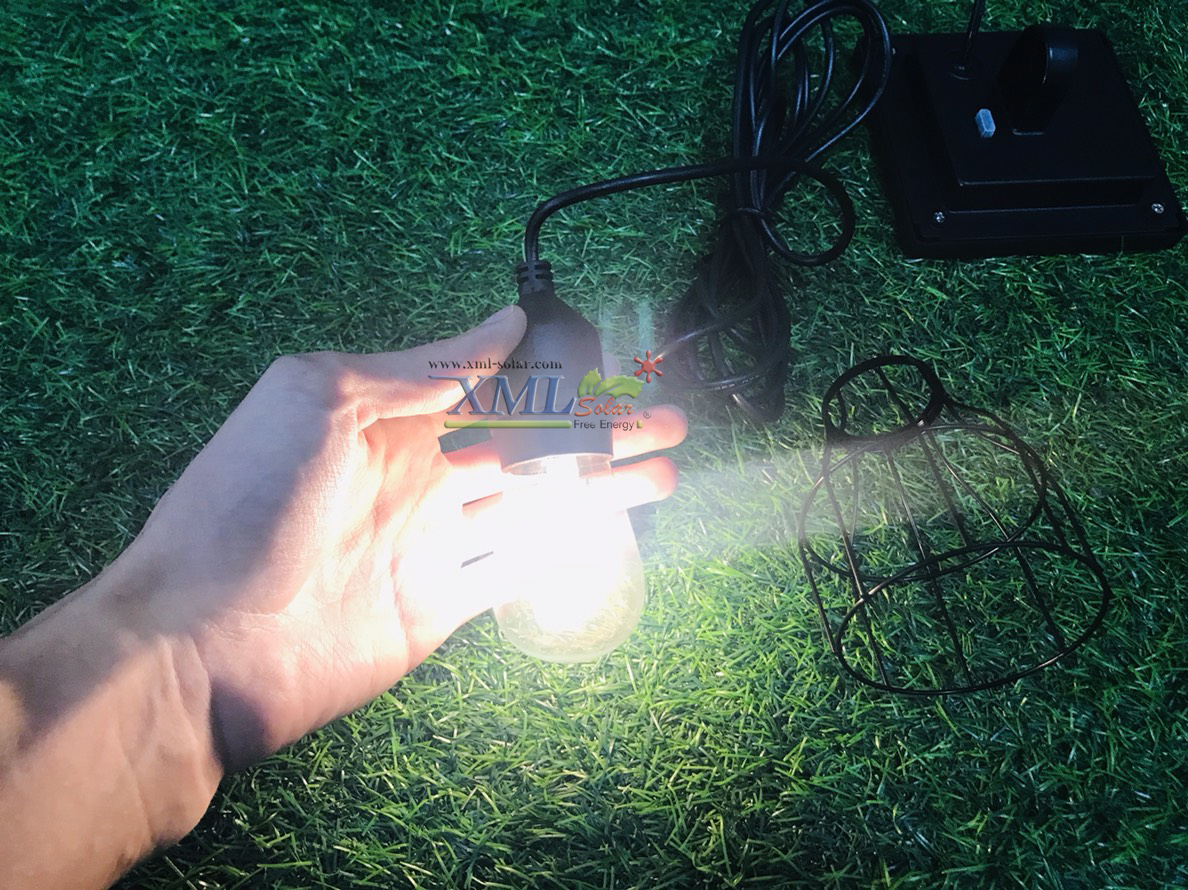 โคมไฟโซล่าเซลล์ ติดเพดาน รุ่นตาข่ายดำ Loft style (แสง เหลืองวอมไวท์)