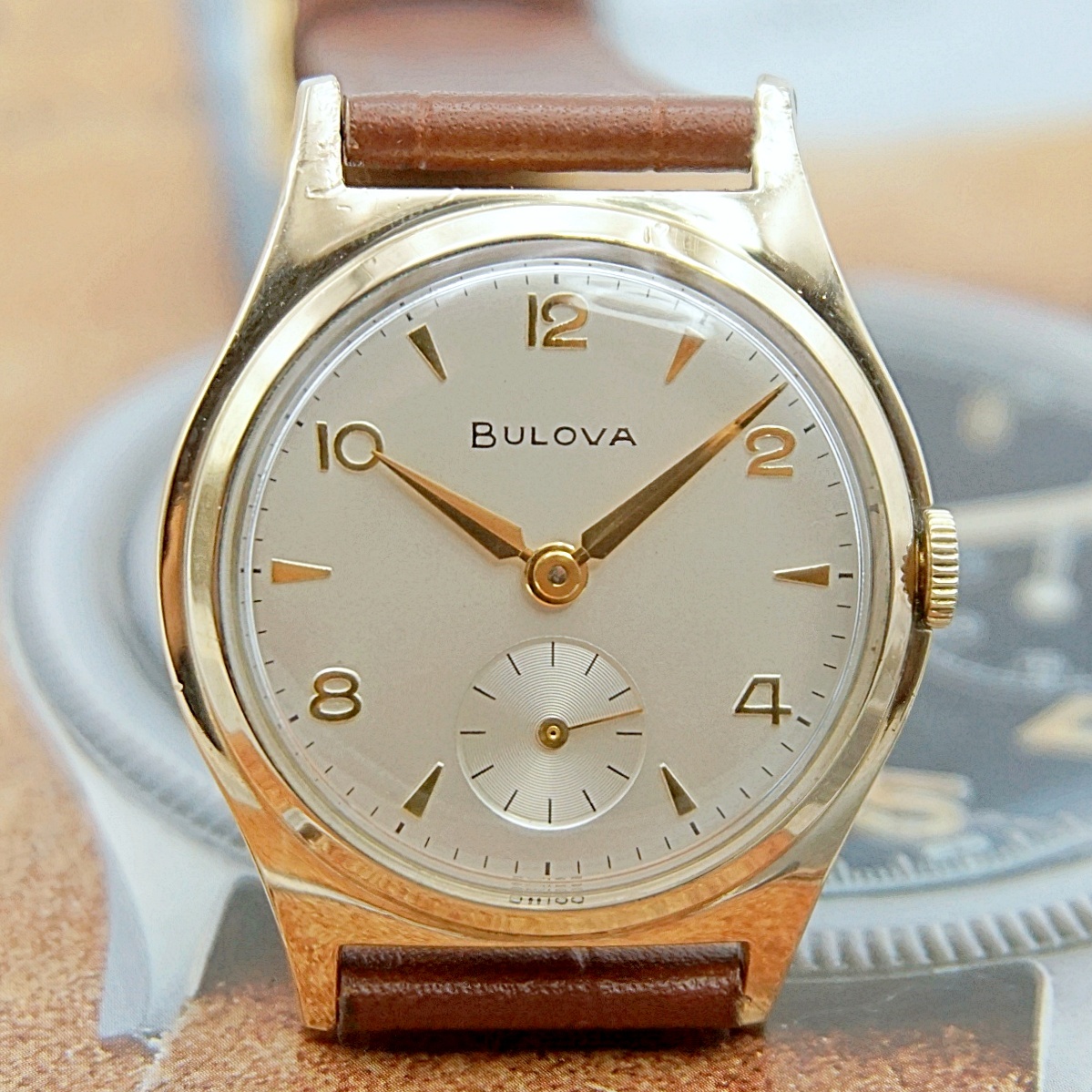 นาฬิกาเก่า BULOVA ไขลานสองเข็มครึ่ง