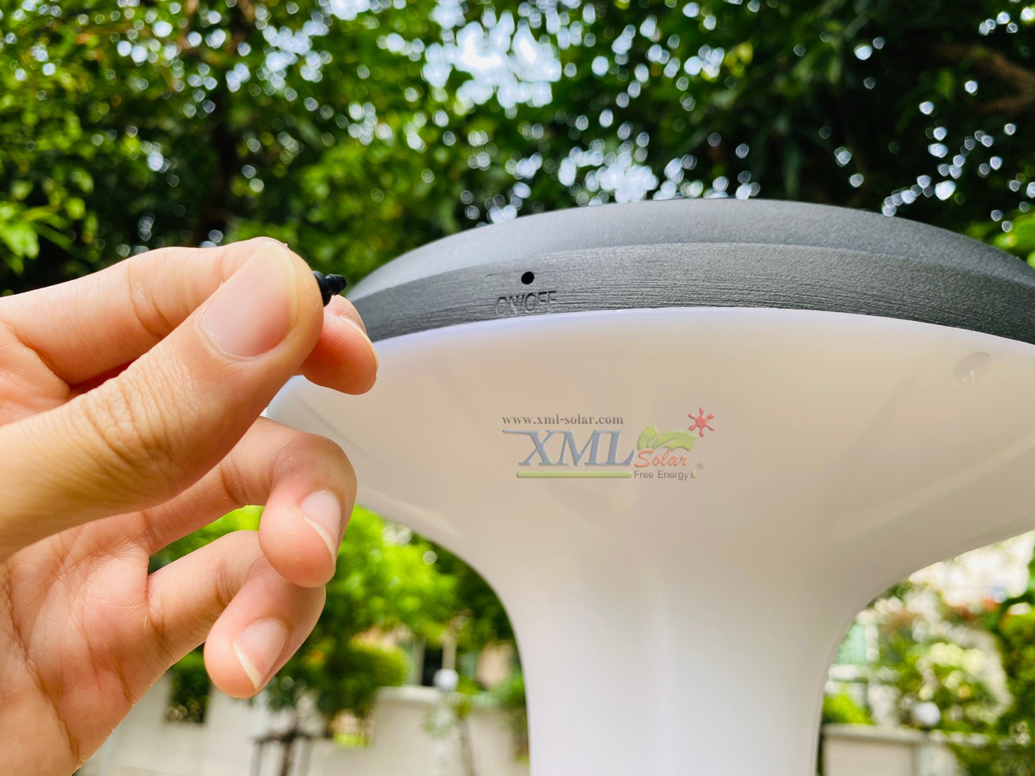 ไฟหัวเสาโซล่าเซลล์ ทรง Plaza 12 Super SMD LED (เเสง : ขาว)