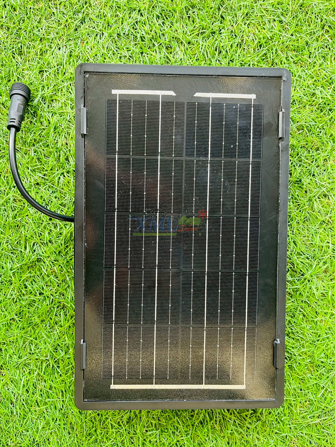 โคมไฟปักสนามโซล่าเซลล์ แพ็ค 4 ดวง รุ่น MD-SSL88 (แสง : เหลืองวอมไวท์)