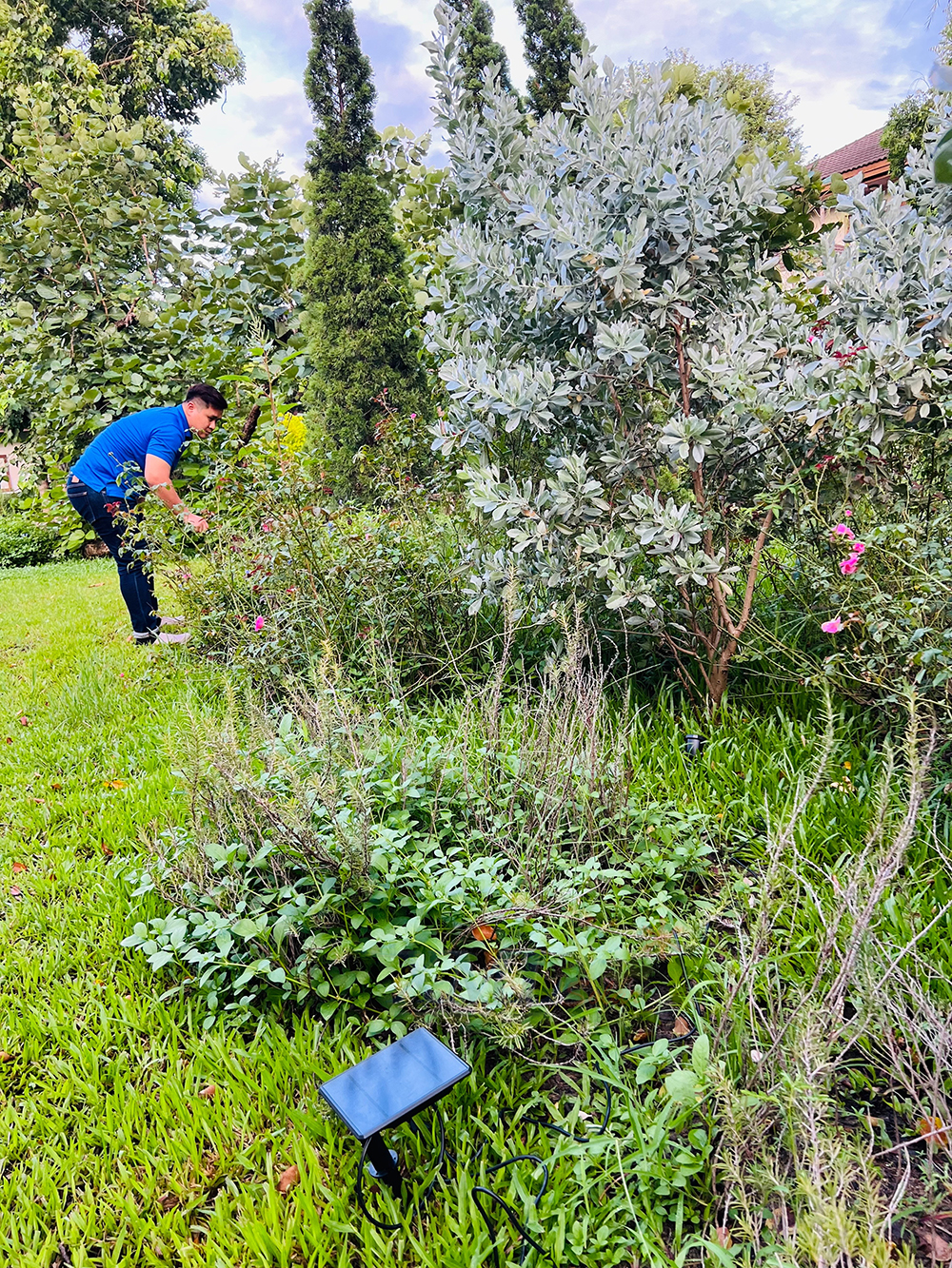 สปอร์ตไลท์ปักสนามโซล่าเซลล์ รุ่น SSL-001