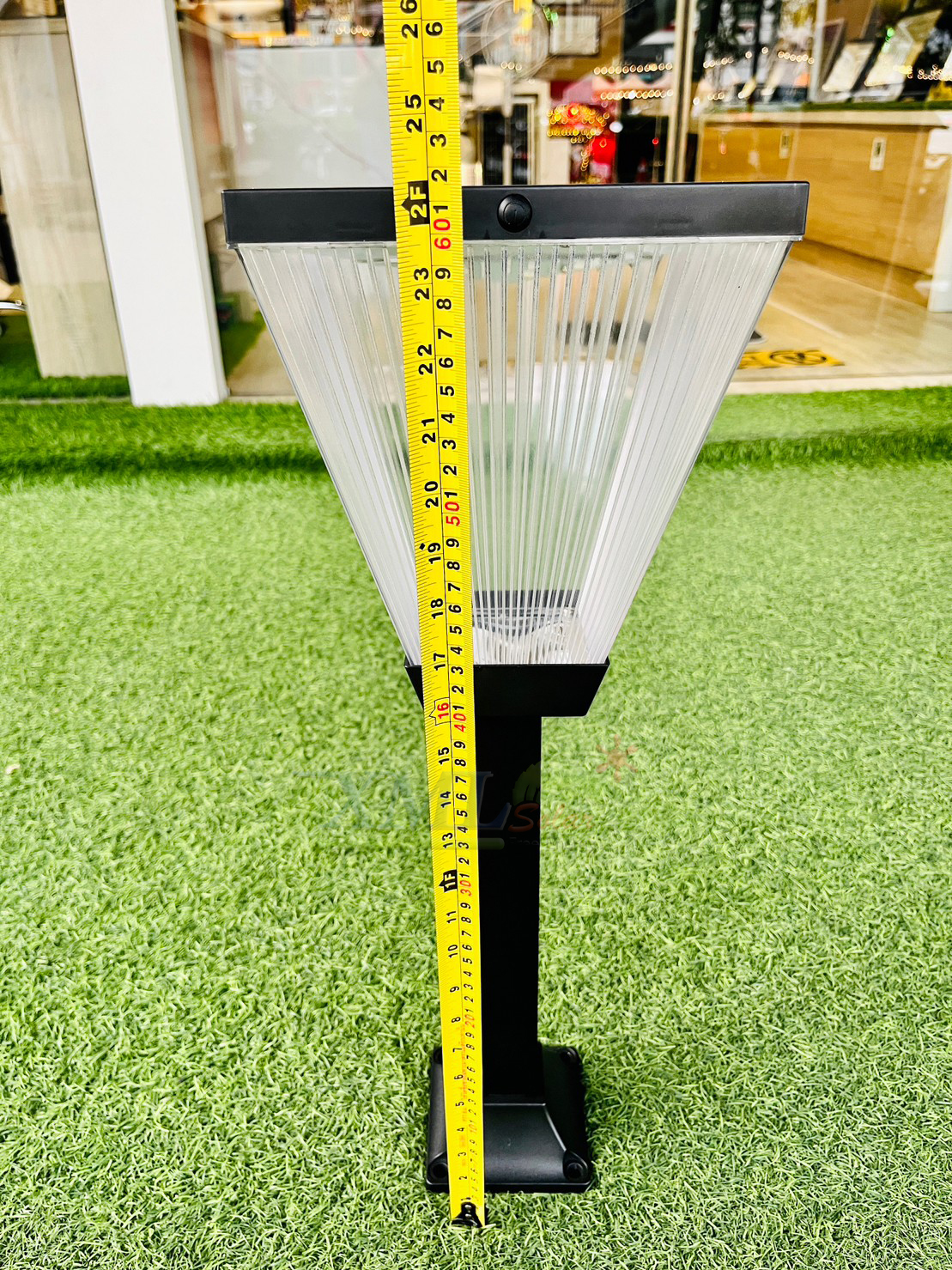 ไฟตั้งพื้นโซล่าเซลล์ ทรงเหลี่ยมสูง 60 ซม. (เปิดได้ 2 แสง)