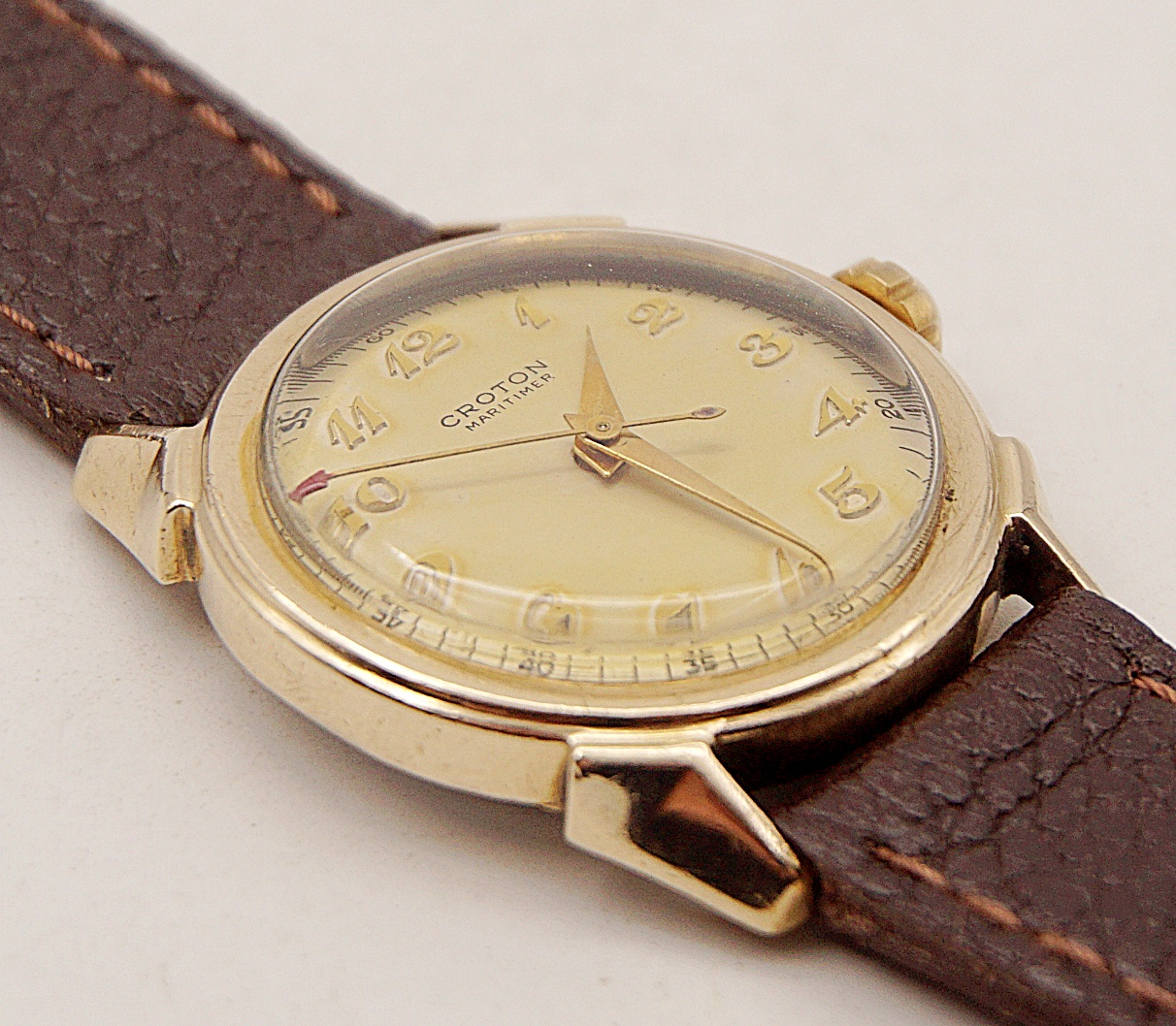 นาฬิกาเก่า CROTON ไขลาน