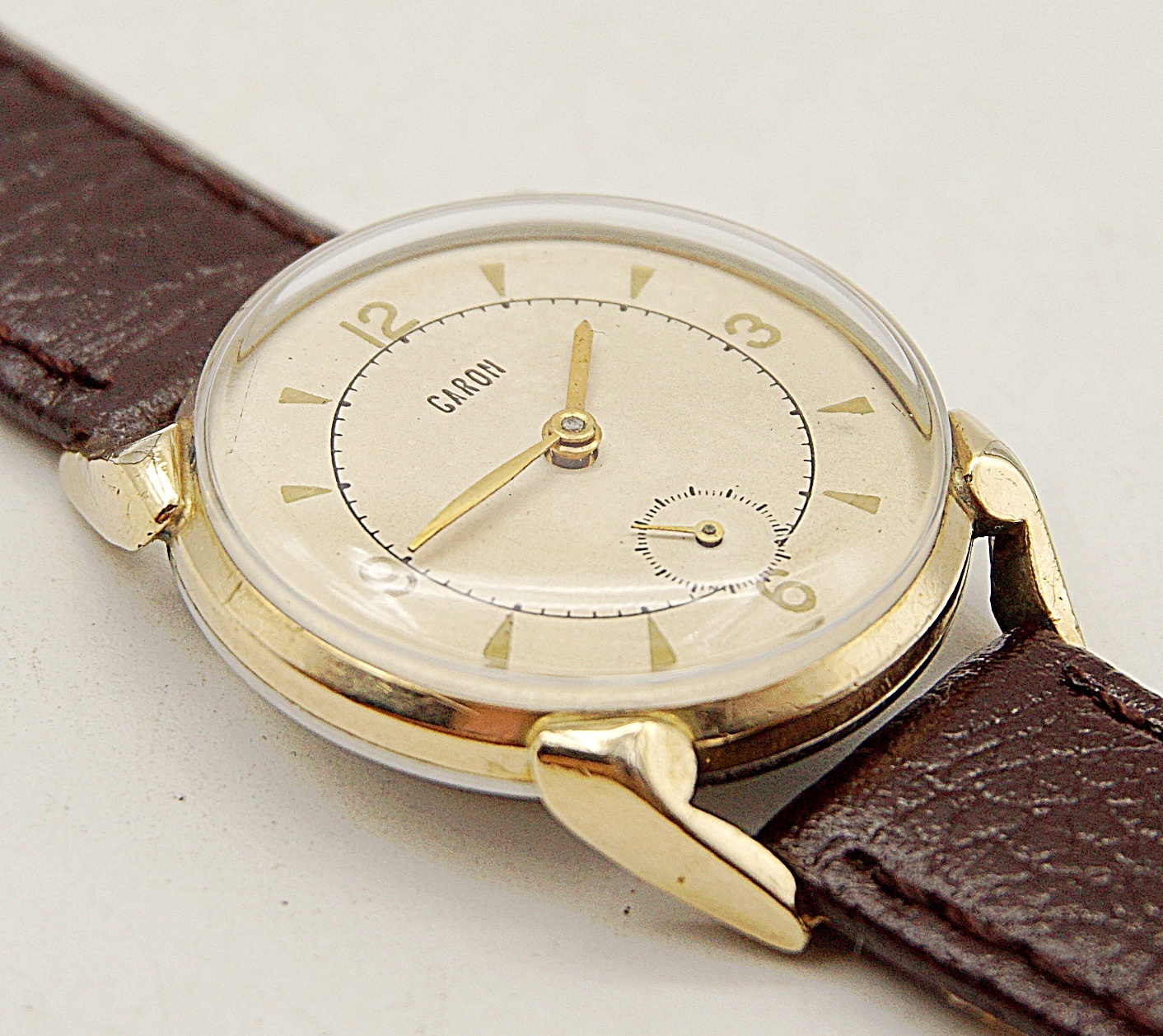 นาฬิกาเก่า GARON ไขลานสองเข็มครึ่ง