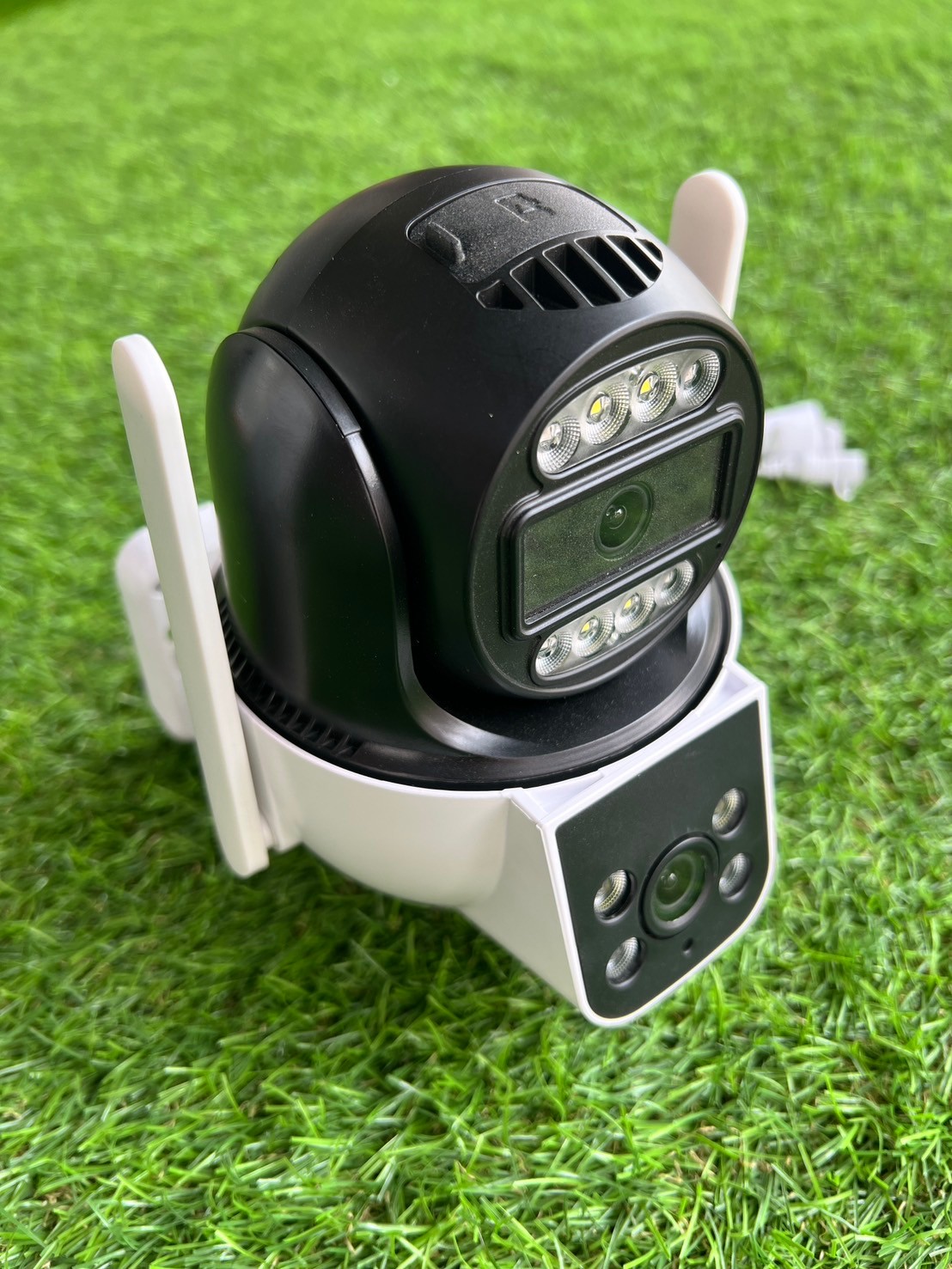 กล้องวงจรปิดโซล่าเซลล์ รุ่น 4G402HP09 (1080P) Solar CCTV Camera With 4G