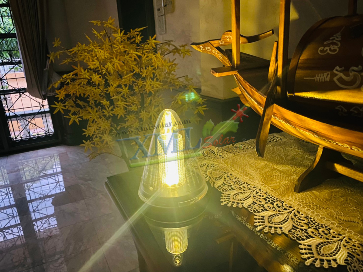 โคมไฟห้อยโซล่าเซลล์ ทรงกรวย รุ่น หลอดแท่ง (แสงขาว + เหลือง)