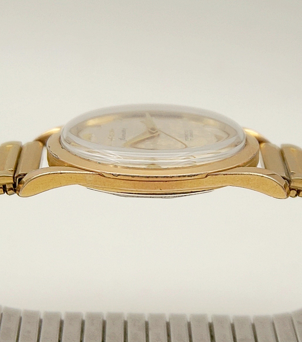 นาฬิกาเก่า FELCA ไขลาน