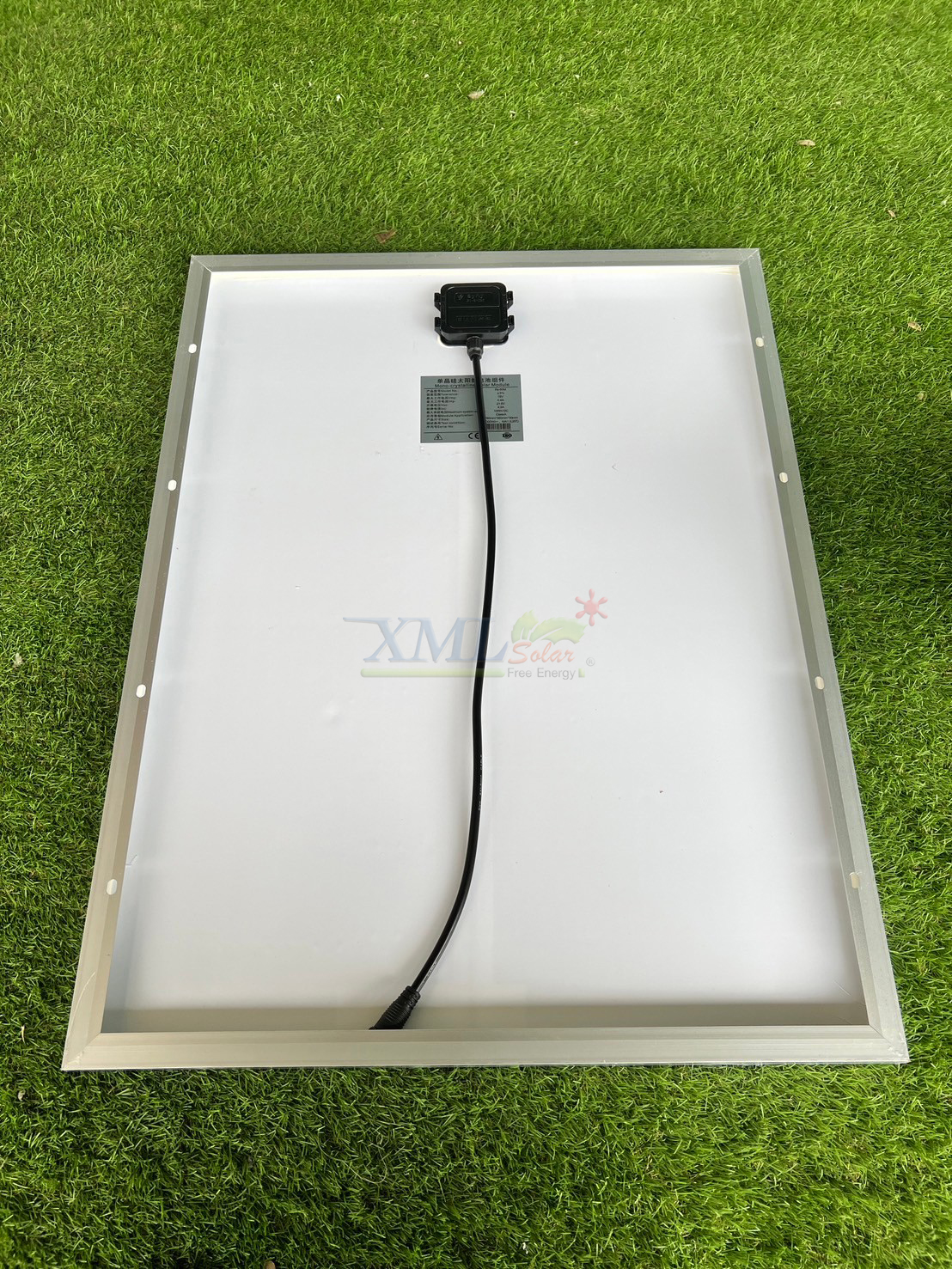 โคมไฟถนนโซล่าเซลล์อัจฉริยะ (รุ่น 6,300Lumens + แผง 80 W) (แสง : ขาว)