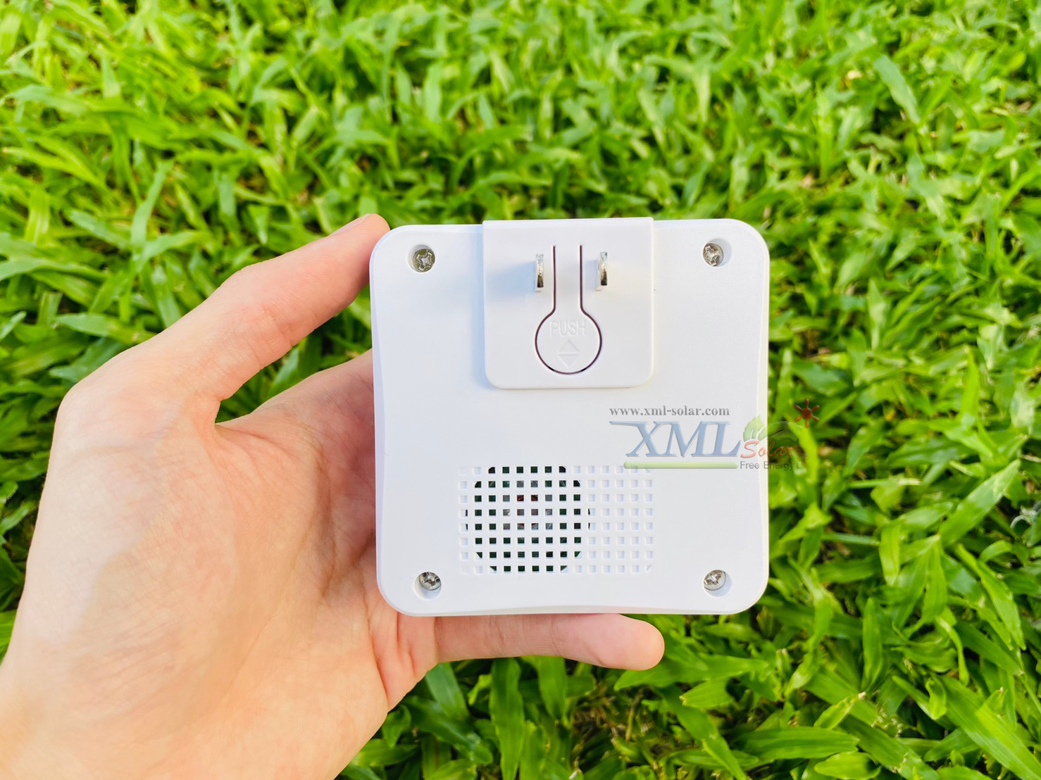 กริ่งโซล่าเซลล์ อเนกประสงค์ สีขาว (Solar Doorbell)