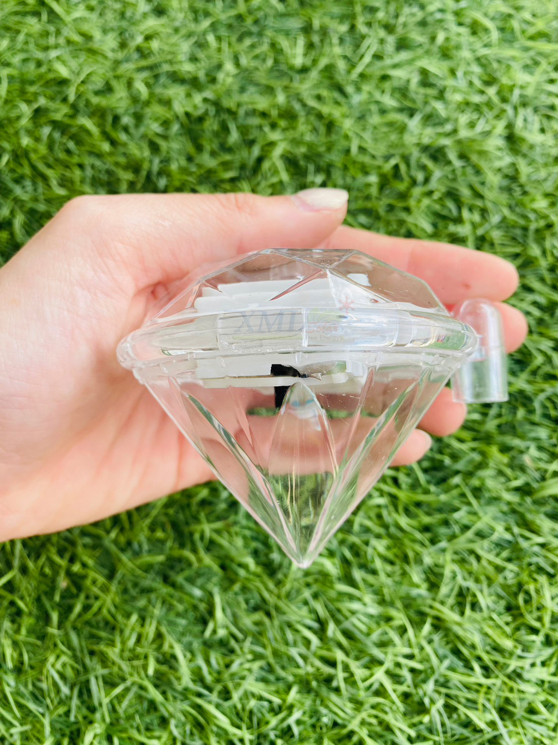 ไฟปักสนามโซล่าเซลล์ 1 LED ทรงเพชร (เเสง: เหลืองวอมไวท์) 1 แถม 3