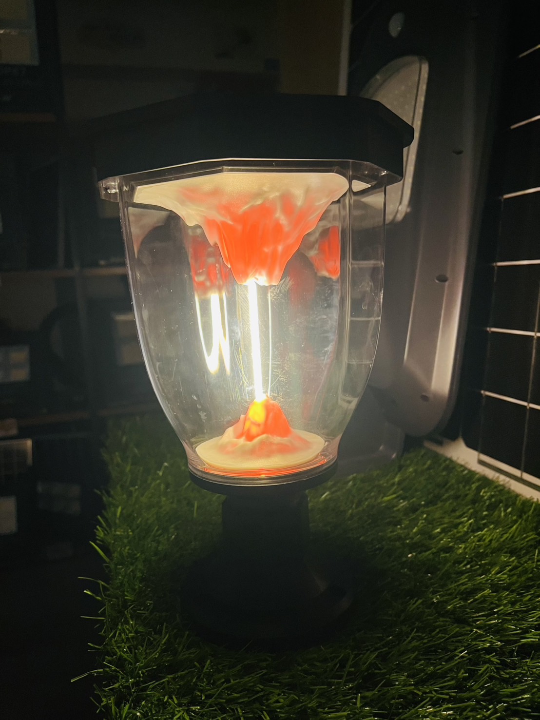 โคมไฟหัวเสาโซล่าเซลล์ LSXML-211 รุ่นภูเขาไฟ (แสง : เหลืองวอมไวท์)