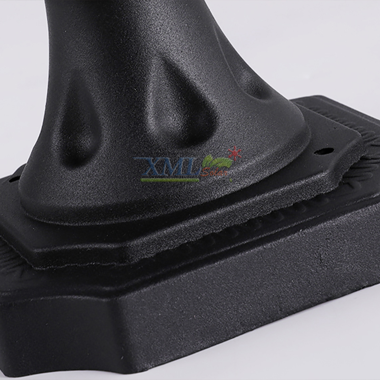 โคมไฟหัวเสาโซล่าเซลล์ สไตล์ยุโรป (เเสง : ขาว + เหลืองวอมไวท์)