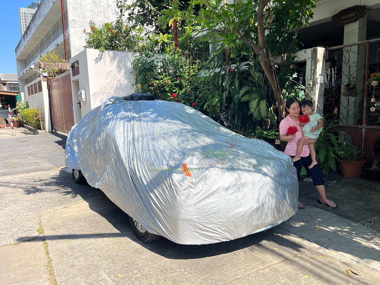 ชุดผ้าคลุมรถยนต์โซล่าเซลล์ ไซต์ 3XXL สำหรับรถขนาดกลาง