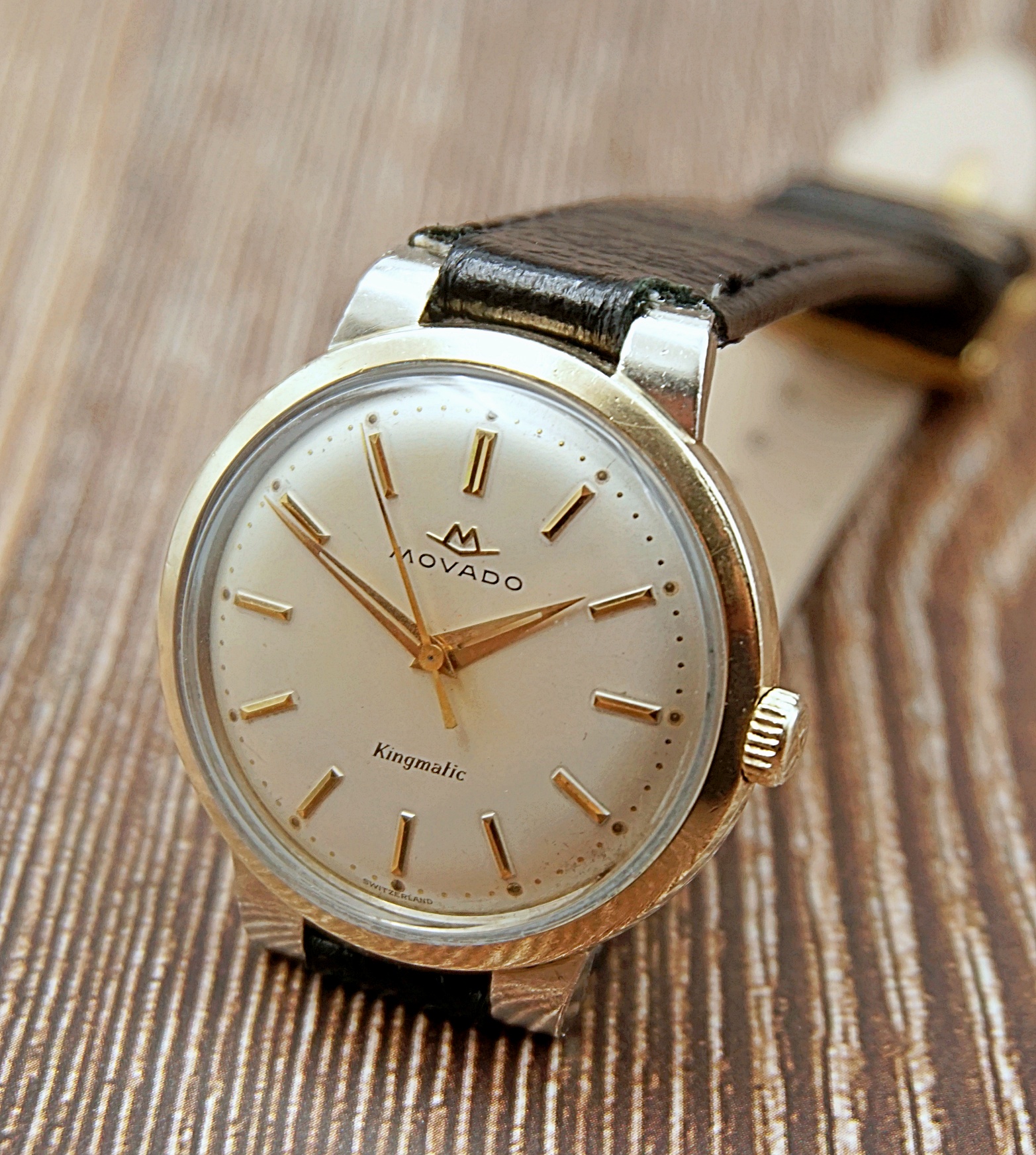 นาฬิกาเก่า MOVADO ออโตเมติก