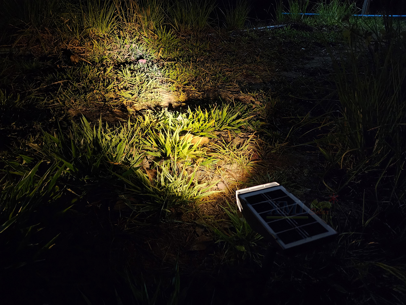 สปอร์ตไลท์ปักสนามโซล่าเซลล์ รุ่น SSL-001