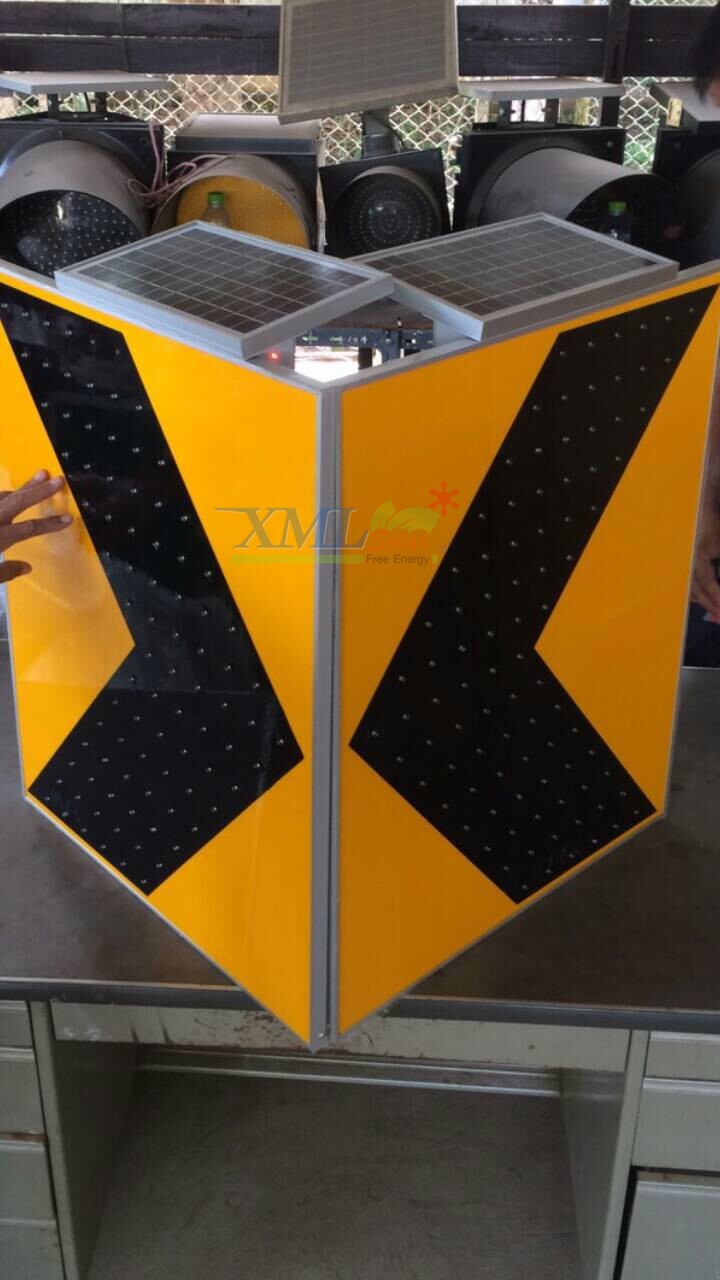 ป้ายลูกศร เชฟรอนโซล่าเซลล์ สีเหลือง (ไม่รวมเสา)