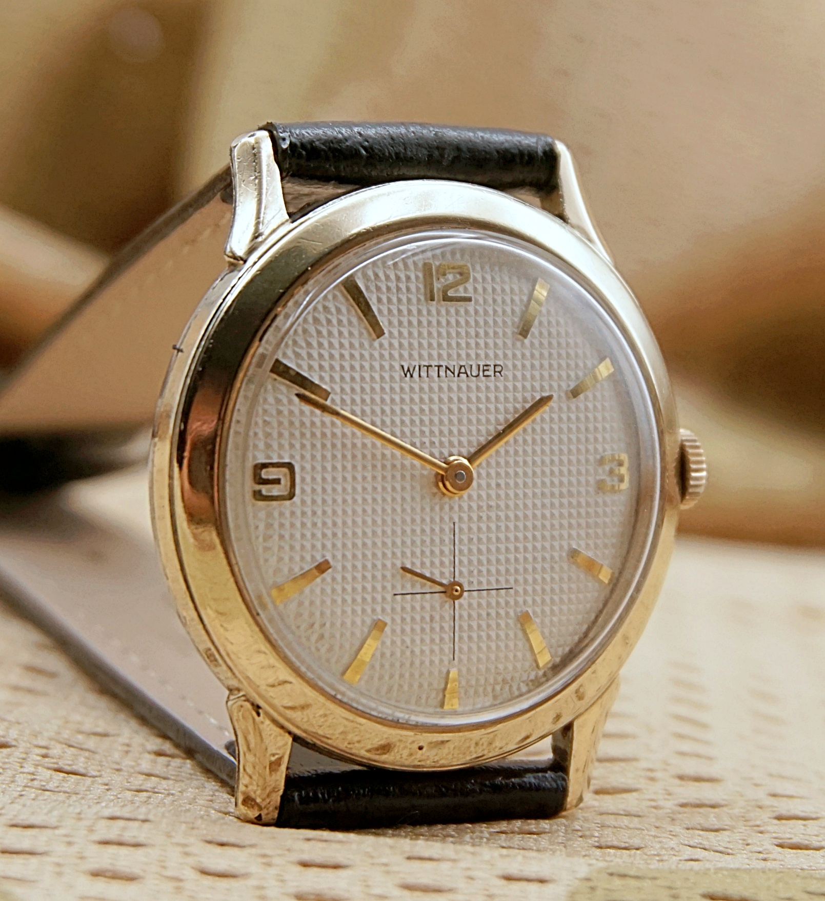 นาฬิกาเก่า WITTNAUER BY LONGINES ไขลานสองเข็มครึ่ง