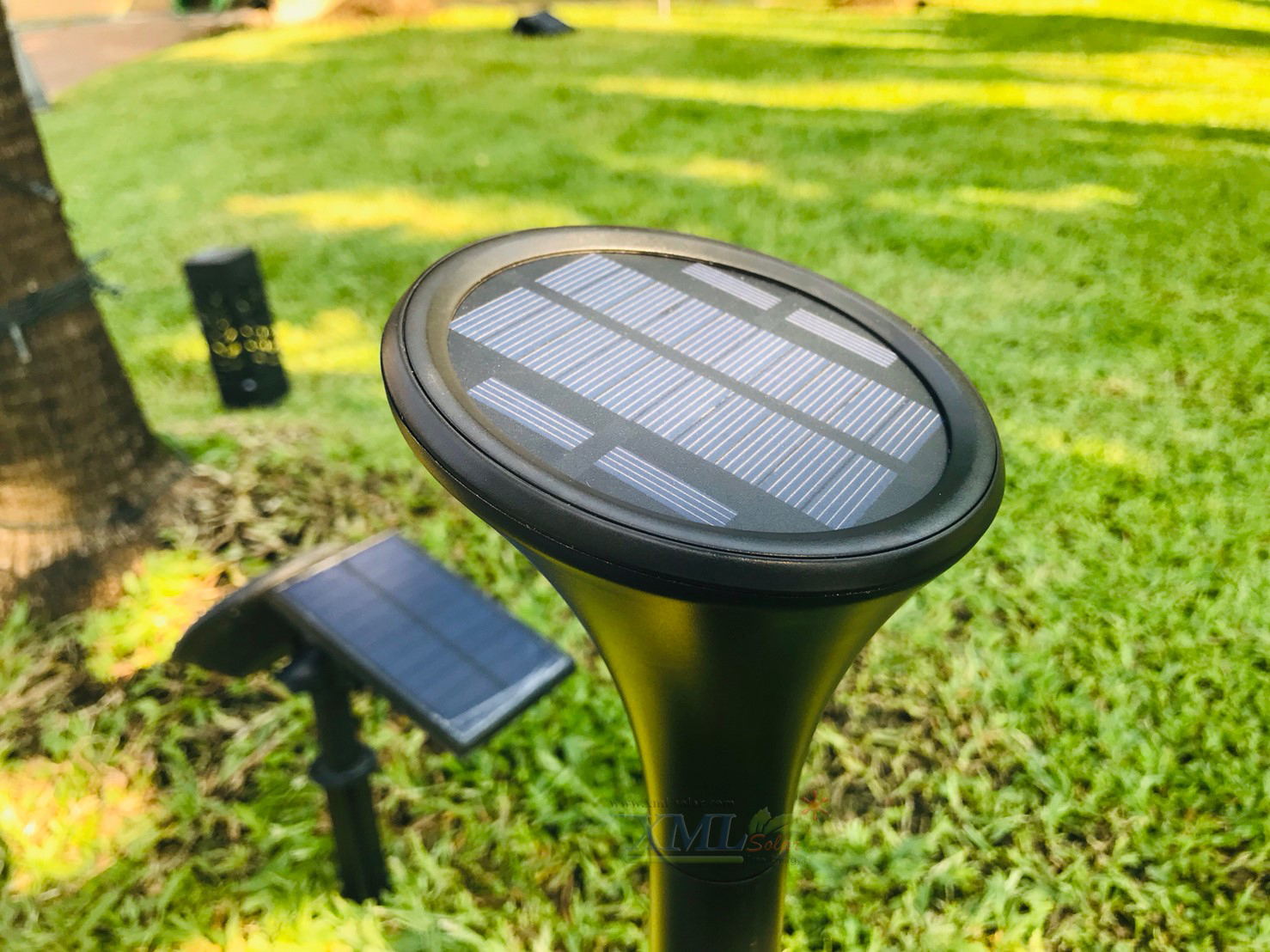 ไฟปักสนามโซล่าเซลล์ ทรงไม้เท้า + Motion sensor (เเสง :เหลืองวอมไวท์ ) 1 แถม 1