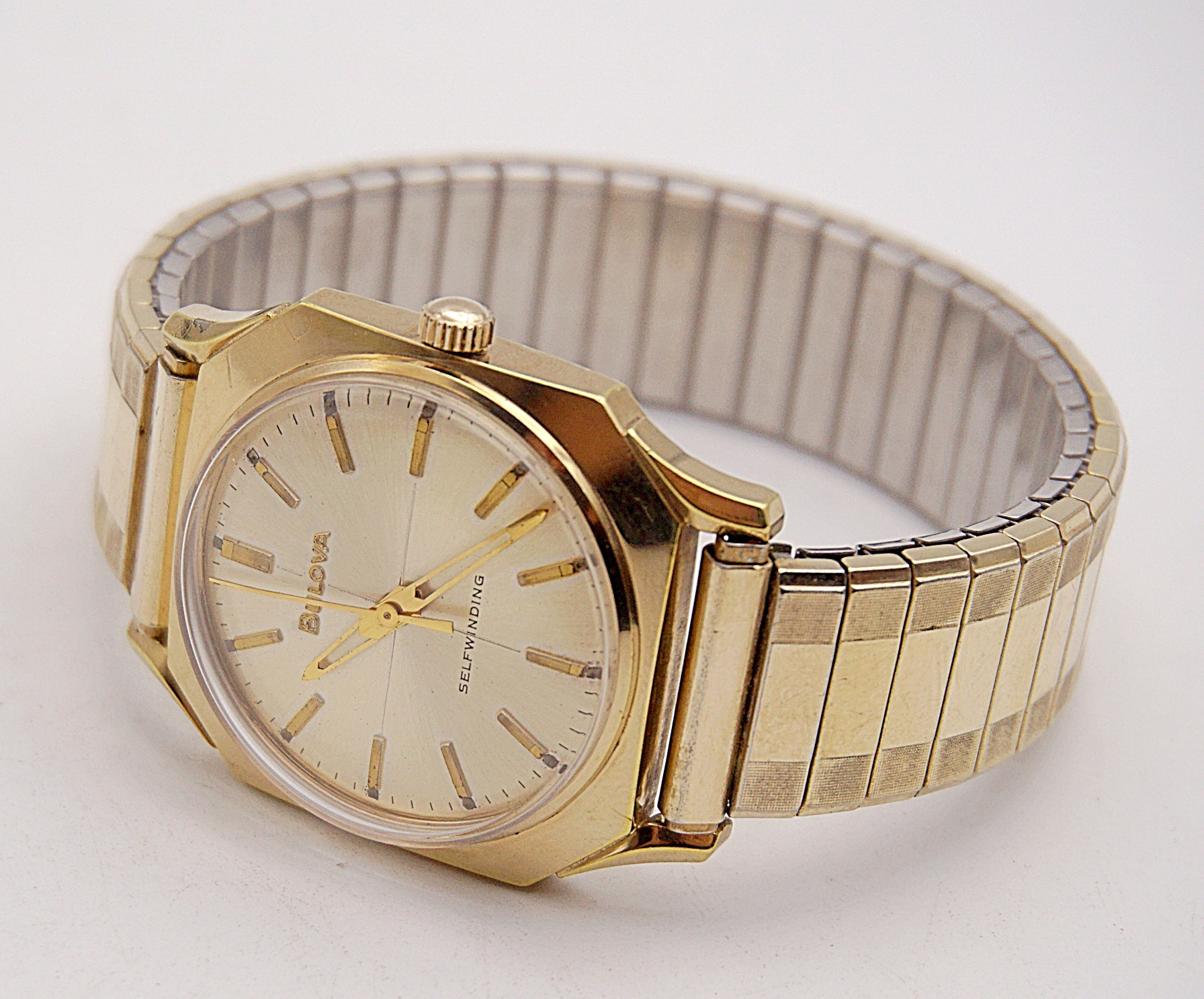 นาฬิกาเก่า BULOVA ออโตเมติก