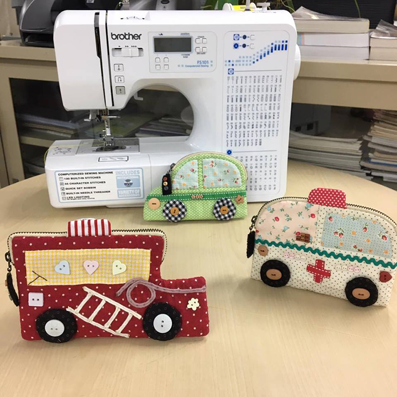 จักรเย็บผ้าระบบคอมพิวเตอร์ยี่ห้อ Brother รุ่น FS-101 ลายเย็บ 100 ลาย ฟรี! คอร์สเรียนออนไลน์ "ตัดเย็บเสื้อผ้าใส่เอง" และ "พื้นฐานการเย็บผ้า"+แผ่นรองจักร