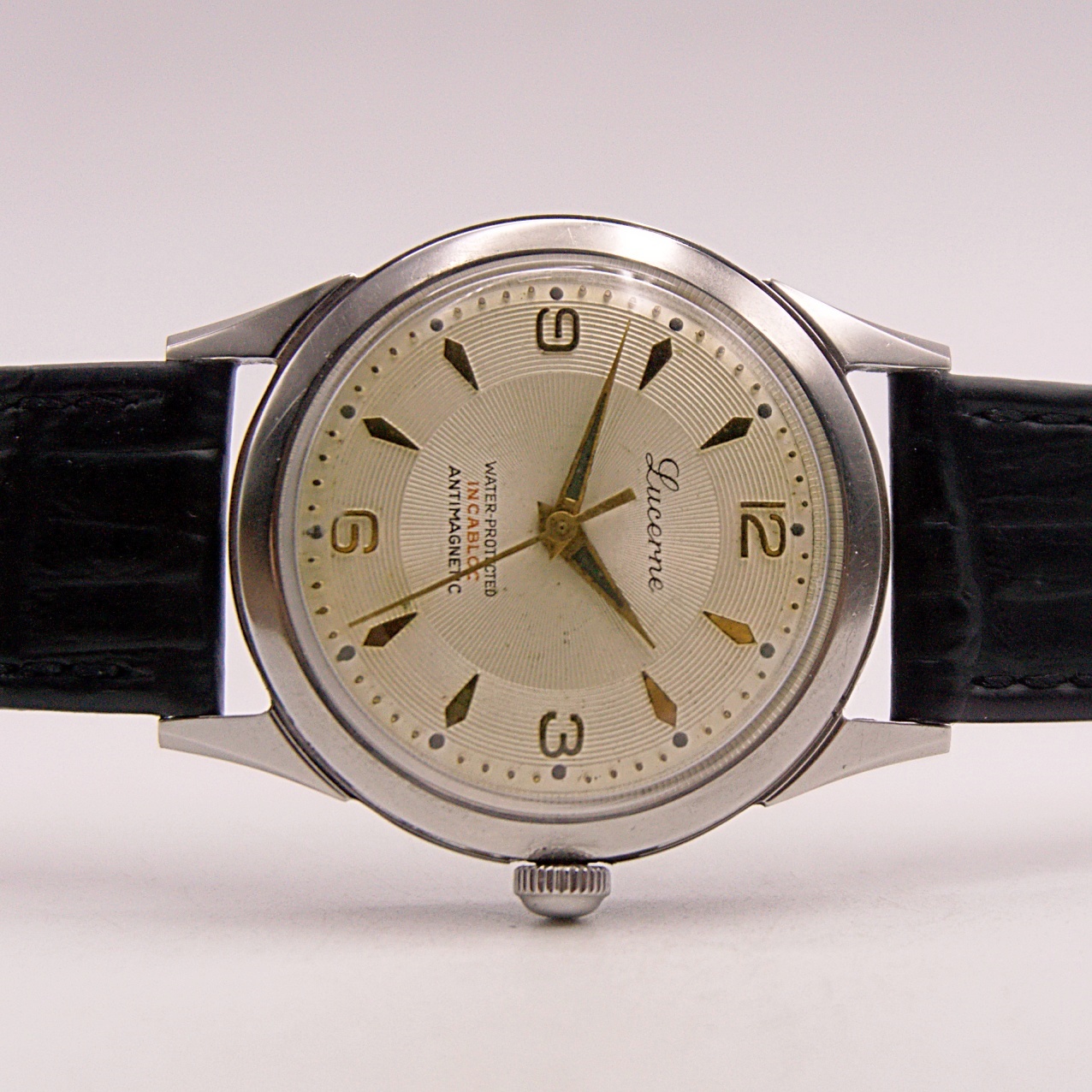 นาฬิกาเก่า LUCERNE ไขลาน