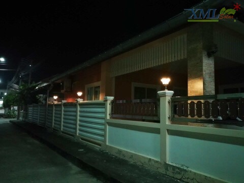 โคมไฟหัวเสา ทรงหกเหลี่ยม 8 Super SMD LED (เเสง : เหลืองวอมไวท์)
