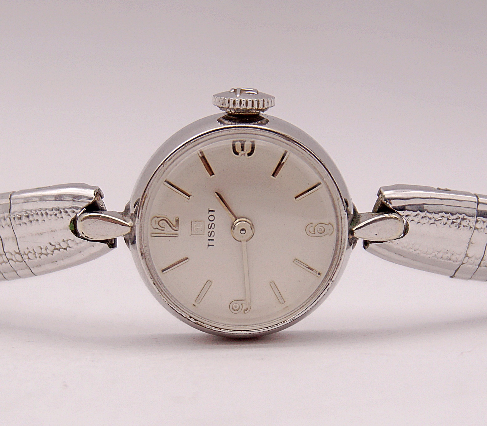 นาฬิกาเก่า TISSOT ไขลาน (นาฬิกาผู้หญิง)