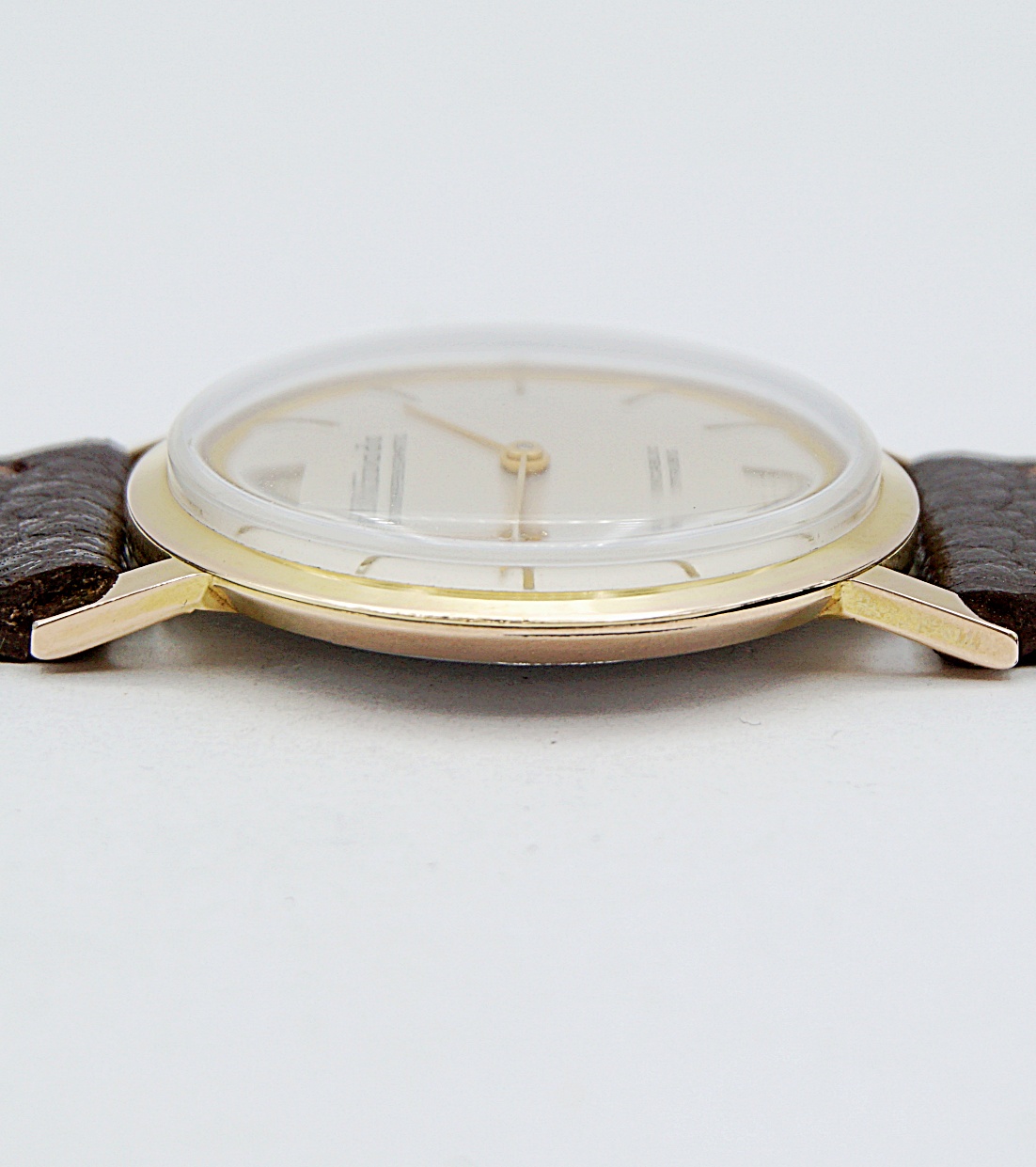 นาฬิกาเก่า NIVADA ไขลาน