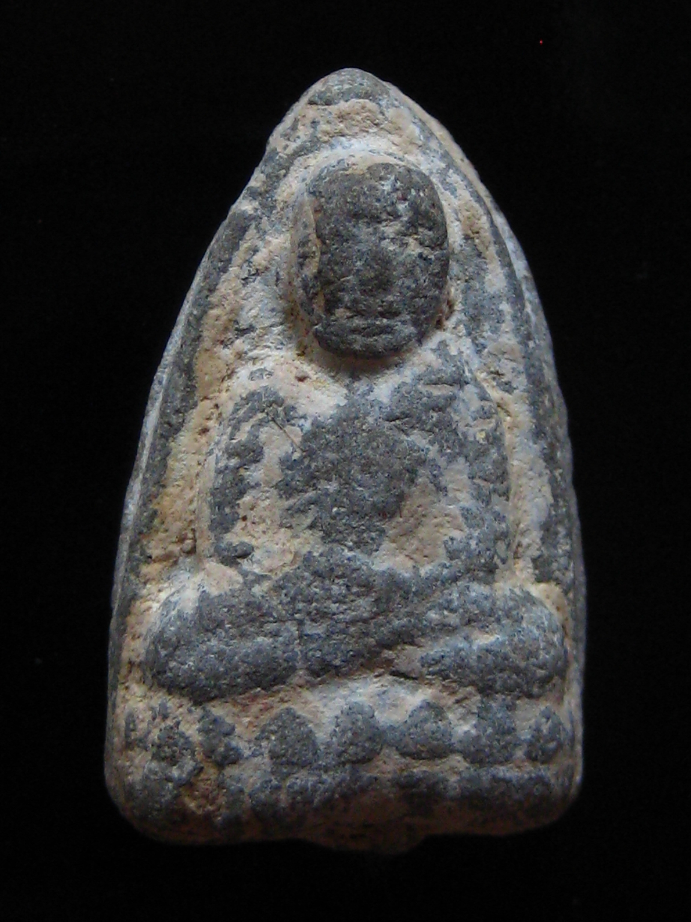 หลวงปู่ทวด เนื้อว่าน ปี 2497 พิมพ์เศียรลึก รหัส1783