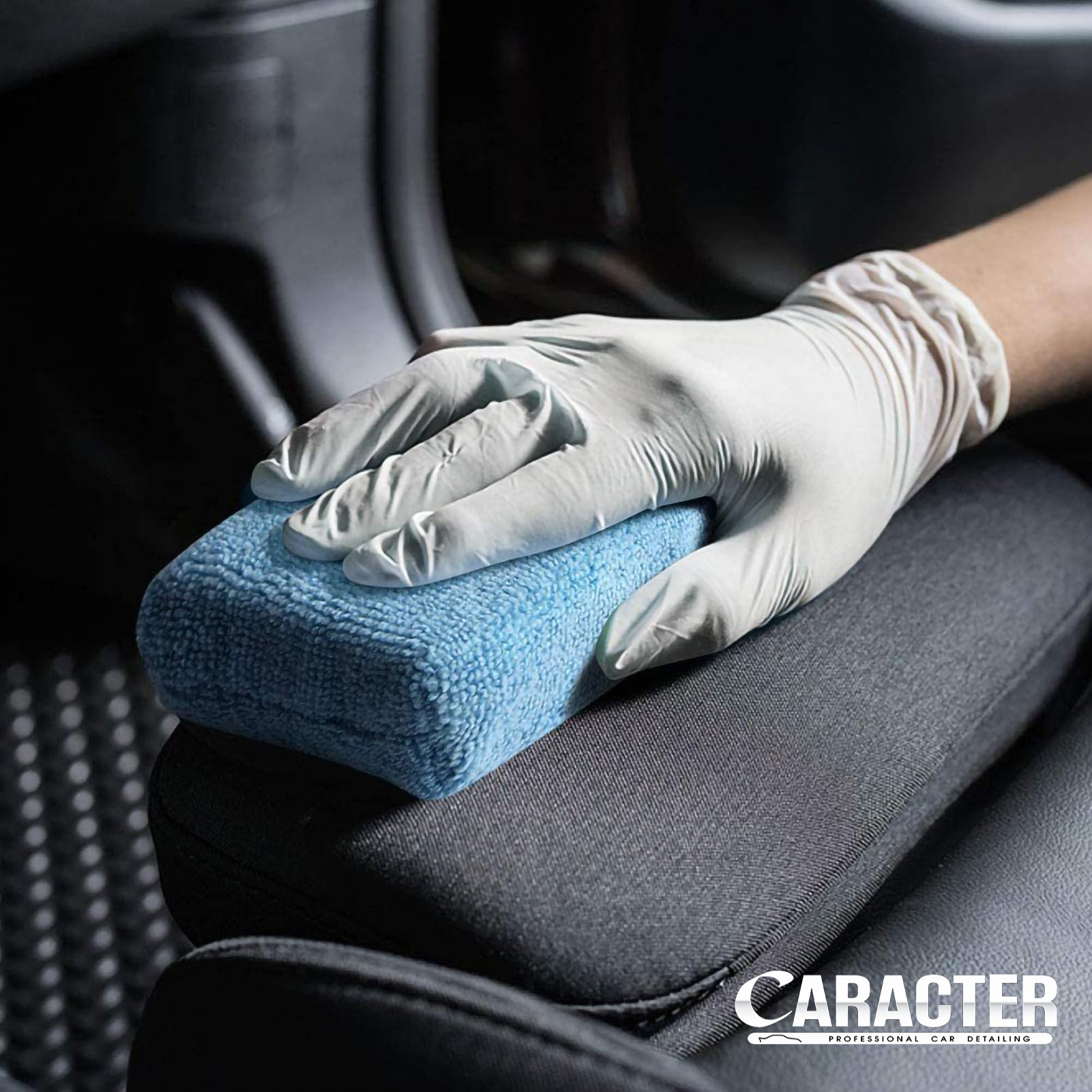 ฟองน้ำหุ้มผ้าไมโครไฟเบอร์ CARACTER Microfiber Applicator