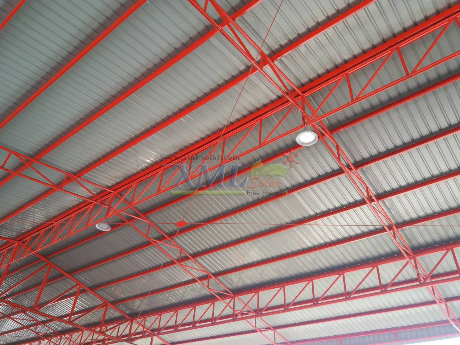 โคมไฟโซล่าเซลล์ ทรง Highbay รุ่นใหญ่ 300W. แบรนด์ Modi * XML-Solar (แสง : ขาว)